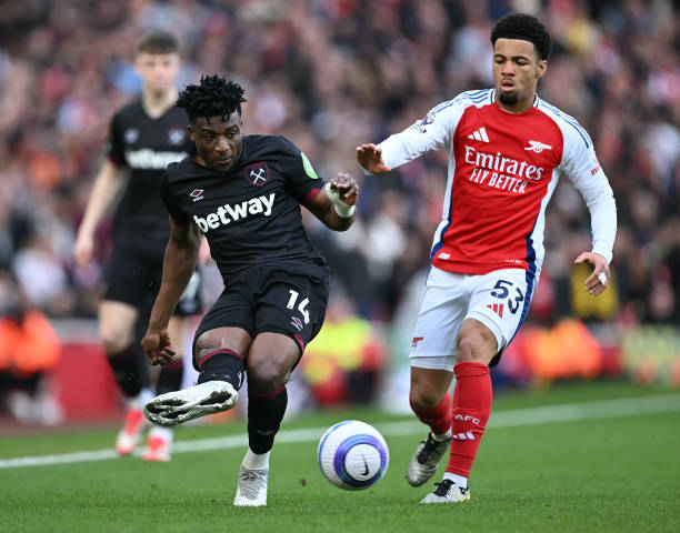 中场球员的 中场球员的